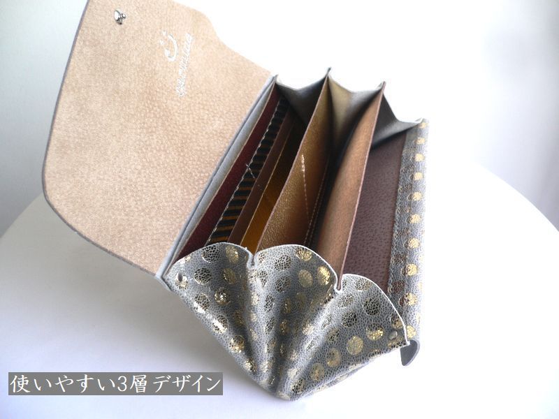 美品】Carmine カーマイン 折り財布 キラキラ ドット柄 金運UP