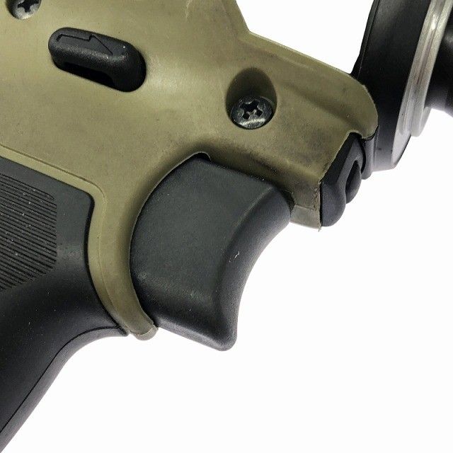 18V 充電式インパクトドライバー