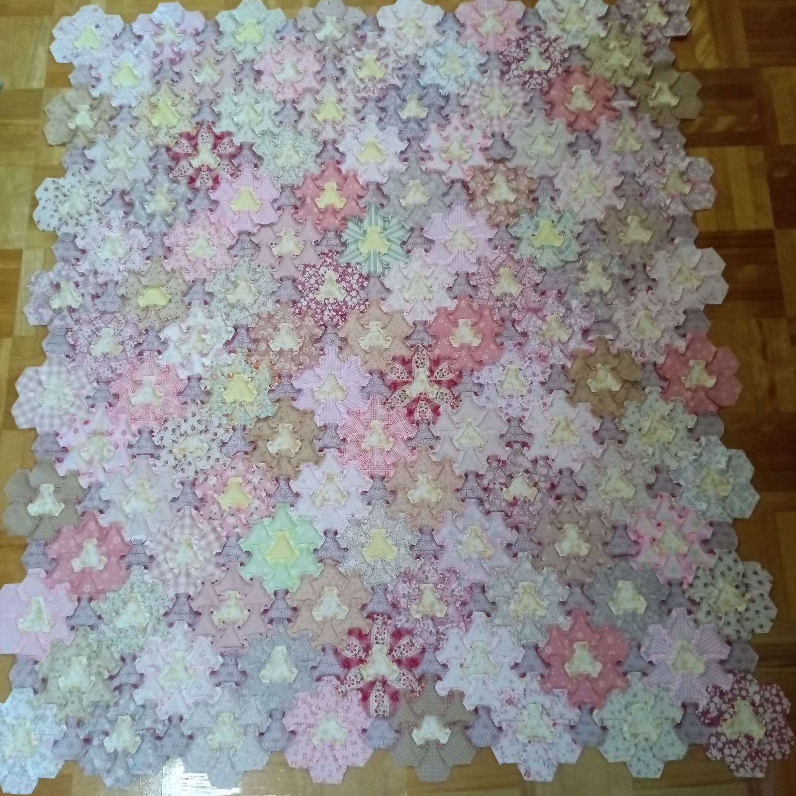 オファー パッチワークキルトトップ ヘキサゴン ハンドメイド パッチ