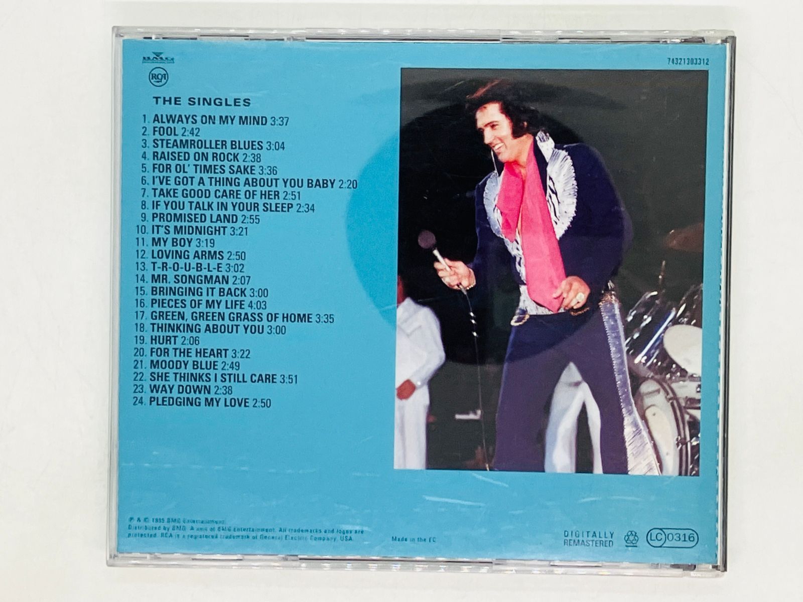 CD ELVIS Presley / WALK A MILE IN MY SHOES / THE ESSENTIAL 70'S