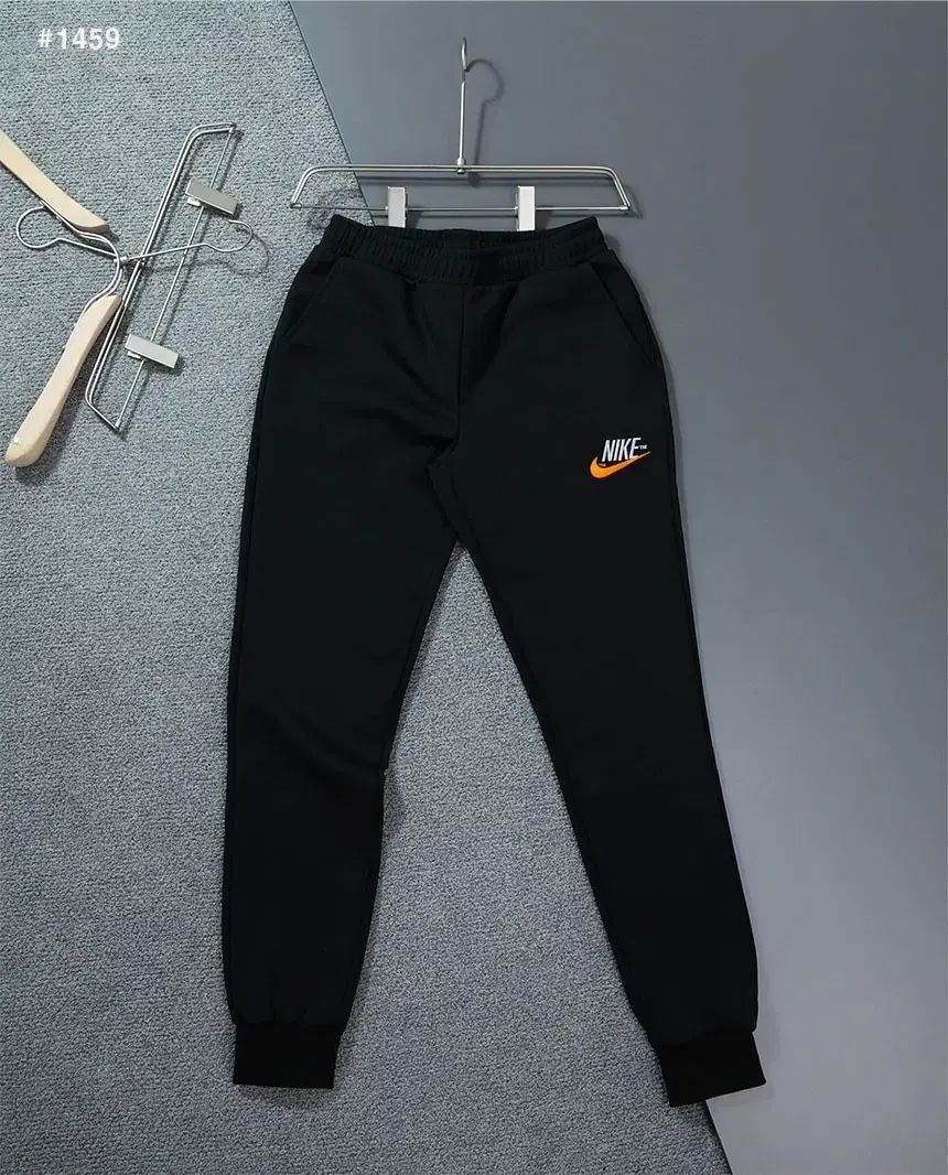 ジョガーパンツ