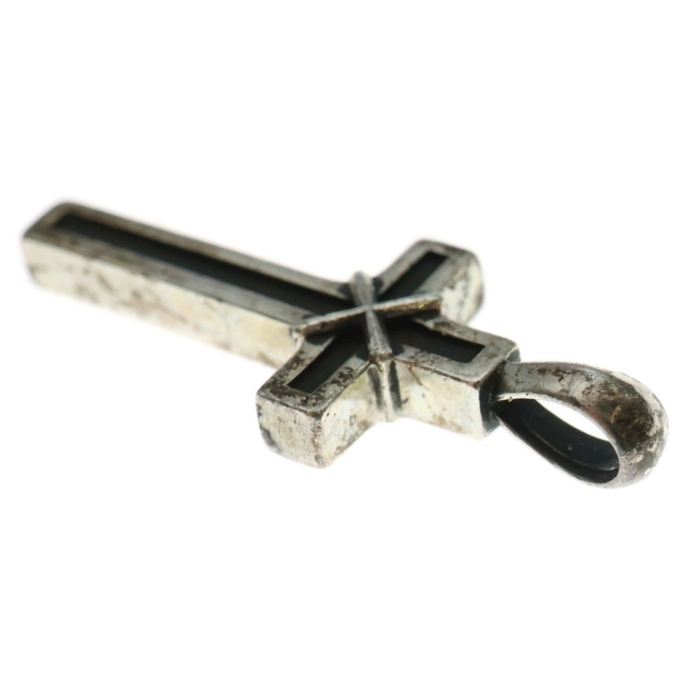 メイプルソープ クロスチャーム