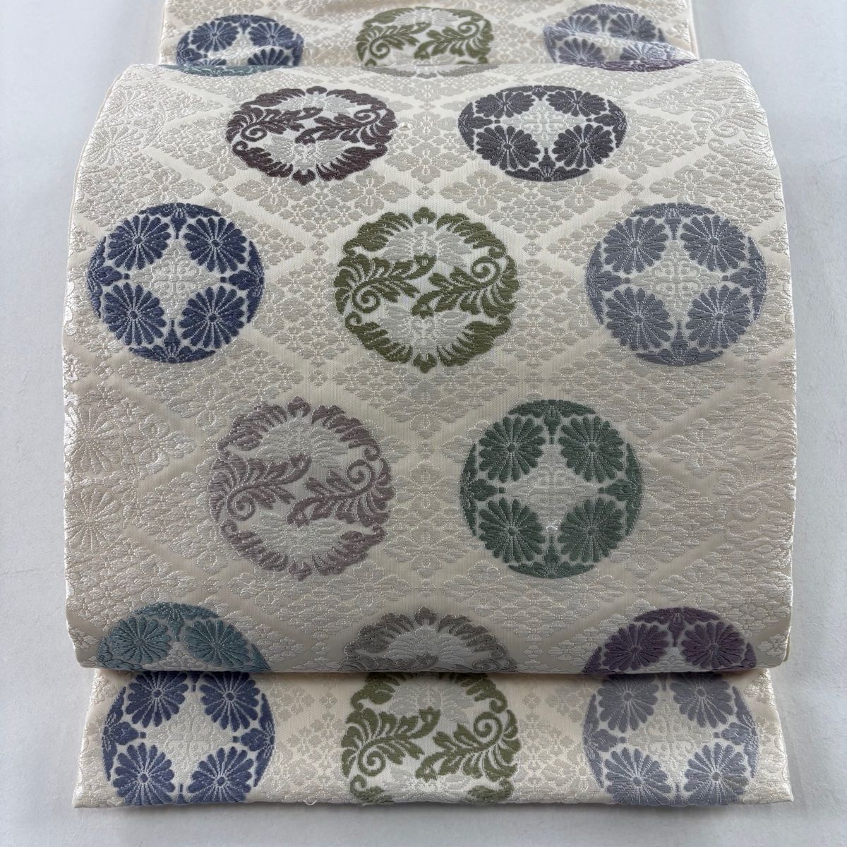 袋帯 名品 花 丸文 刺繍 クリーム 六通 正絹
