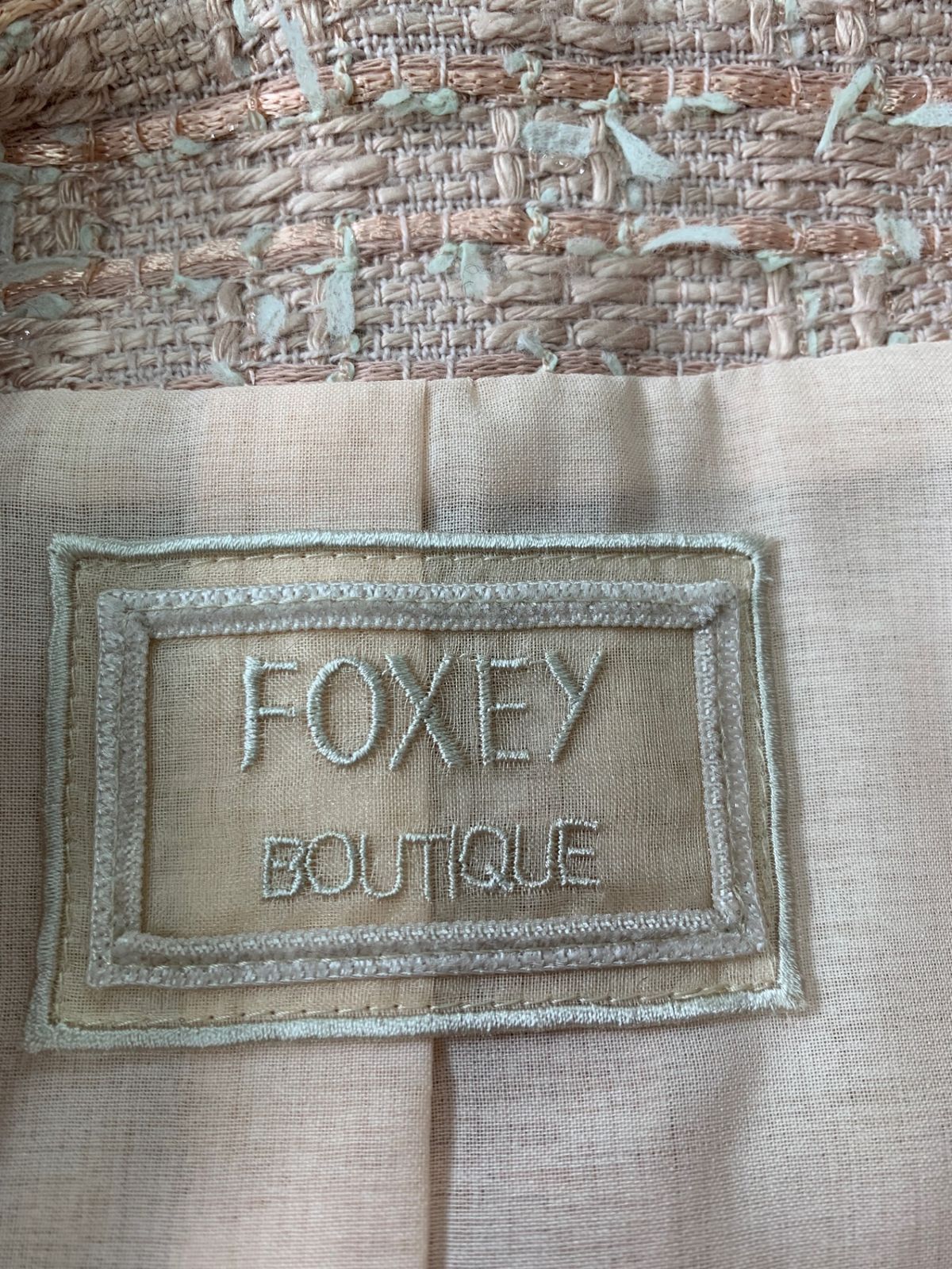 フォクシーブティック JACKET FIORE 43285 ノーカラージャケット フォクシーブティック JACKET FIORE 43285 ノーカラージャケット