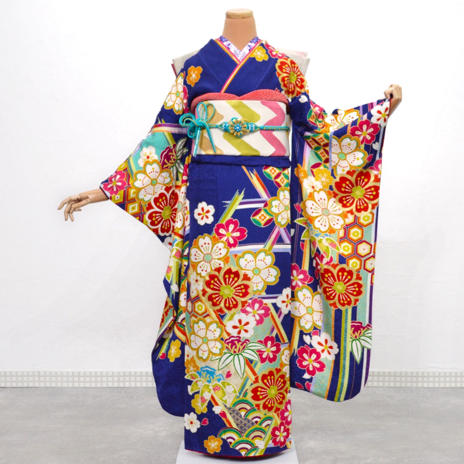 美品》正絹 振袖6点セット S〜Lサイズ 成人式 振袖セット パールトーン