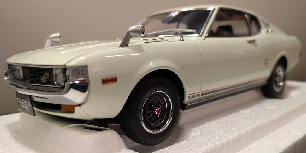 AUTOart 1|18 オートアート コンポジットモデル トヨタ セリカ リフトバック 2000GT RA25 1973 ホワイト