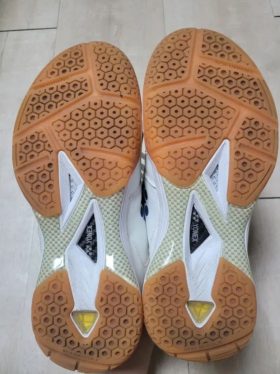 ヨネックス ( YONEX ) ナノレイ 700 FX バドミントン チェー ナノレイ