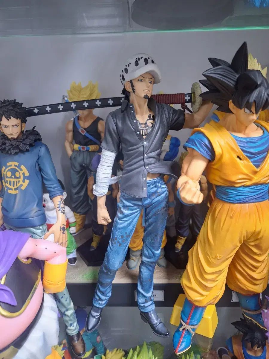 ONE PIECE（ワンピース） ロー 一番くじ A 賞 フィギュア