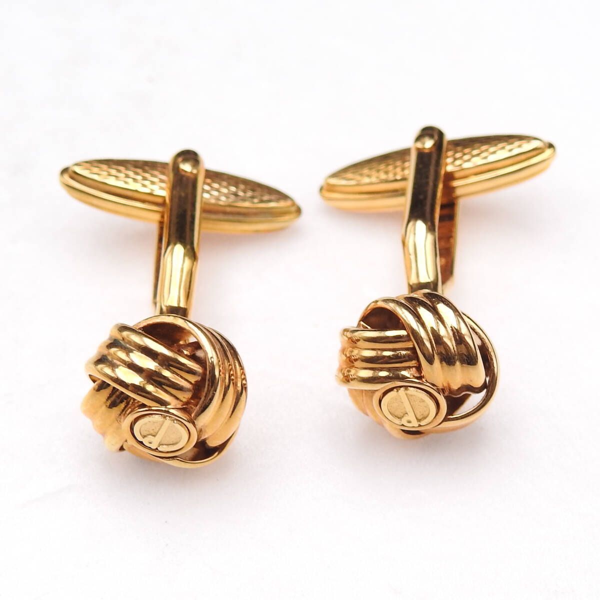 dマーク スウィヴル式