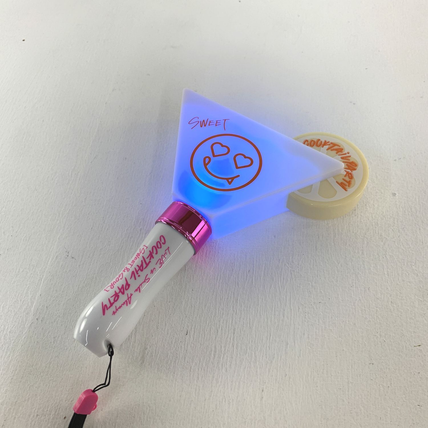 blackpink ペンライト LISAさんペンライトアクセサリー付き
