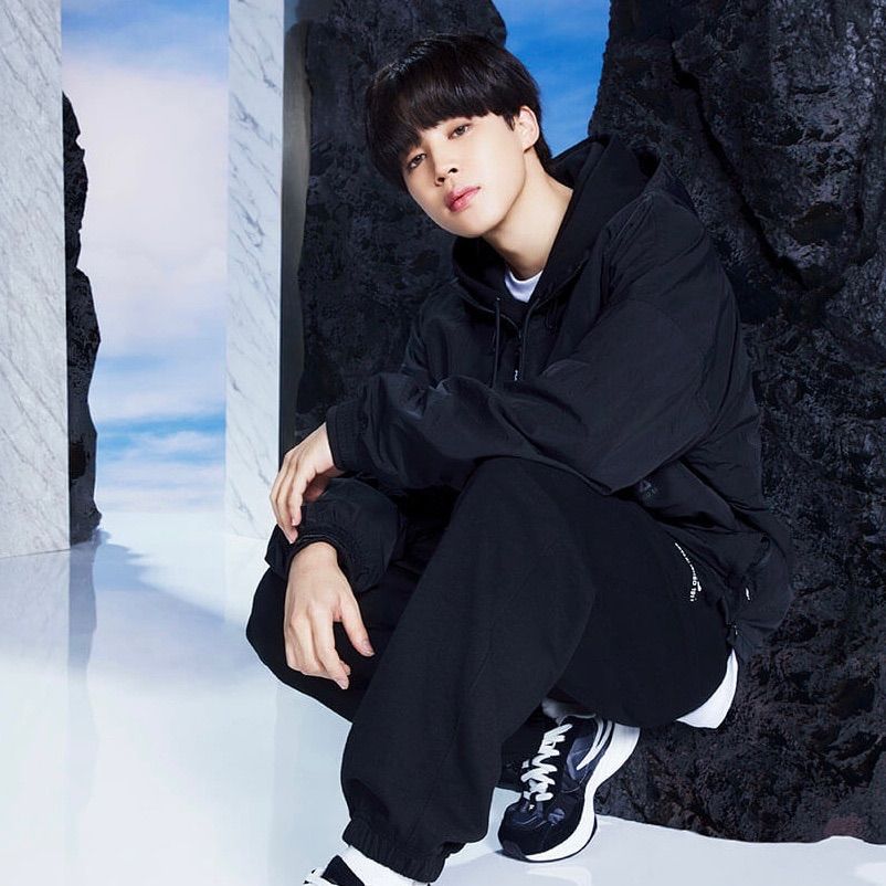 新品 BTS 着用モデル FILA フィラ スウェット パンツ ジミン 黒 - メルカリ