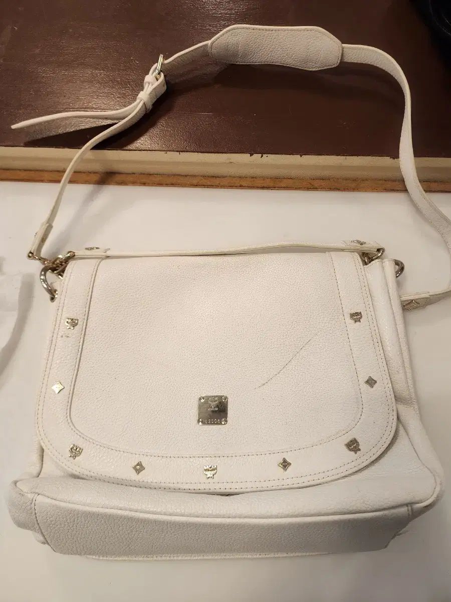 mcm クロスバッグ
