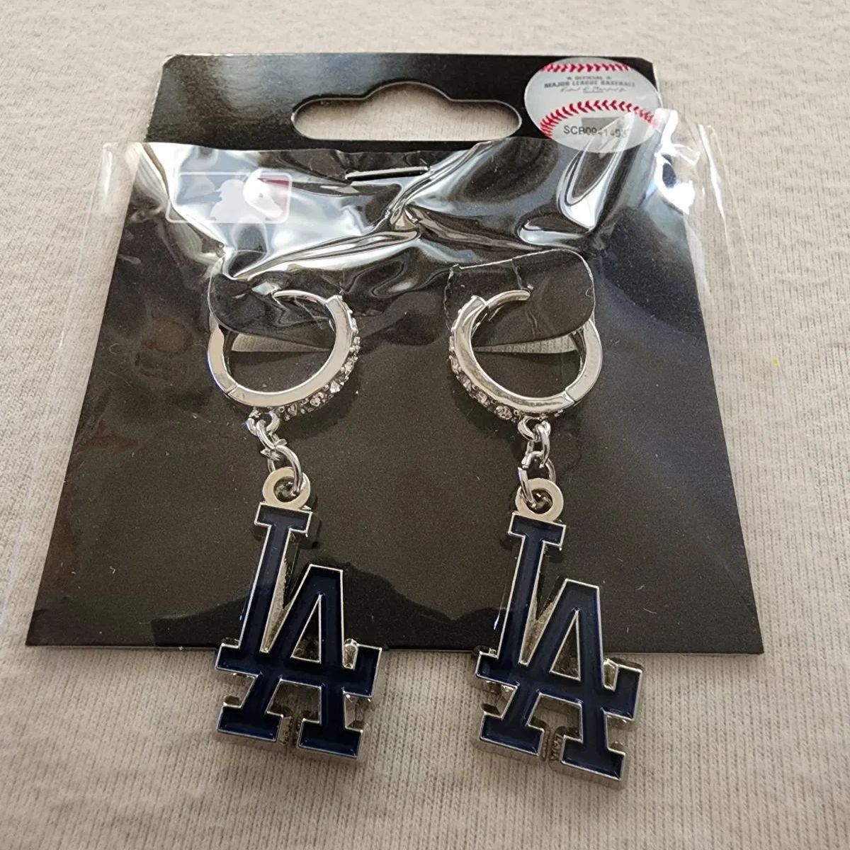 ドジャース大谷翔平 ピアスセット - メルカリ