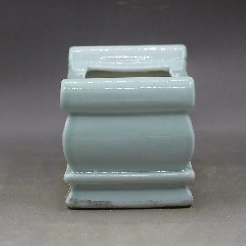 宋汝窯青釉白玉彫刻香炉 景徳鎮 陶磁器 装飾品 現代工芸品 美術品 置物 宋汝窯青釉白玉彫刻香炉 景徳鎮 陶磁器 装飾品 現代工芸品 美術