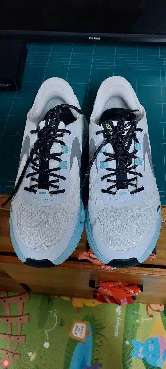 SKECHERS スケッチャーズ メンズ スリーピンズ ランニングシューズ 260