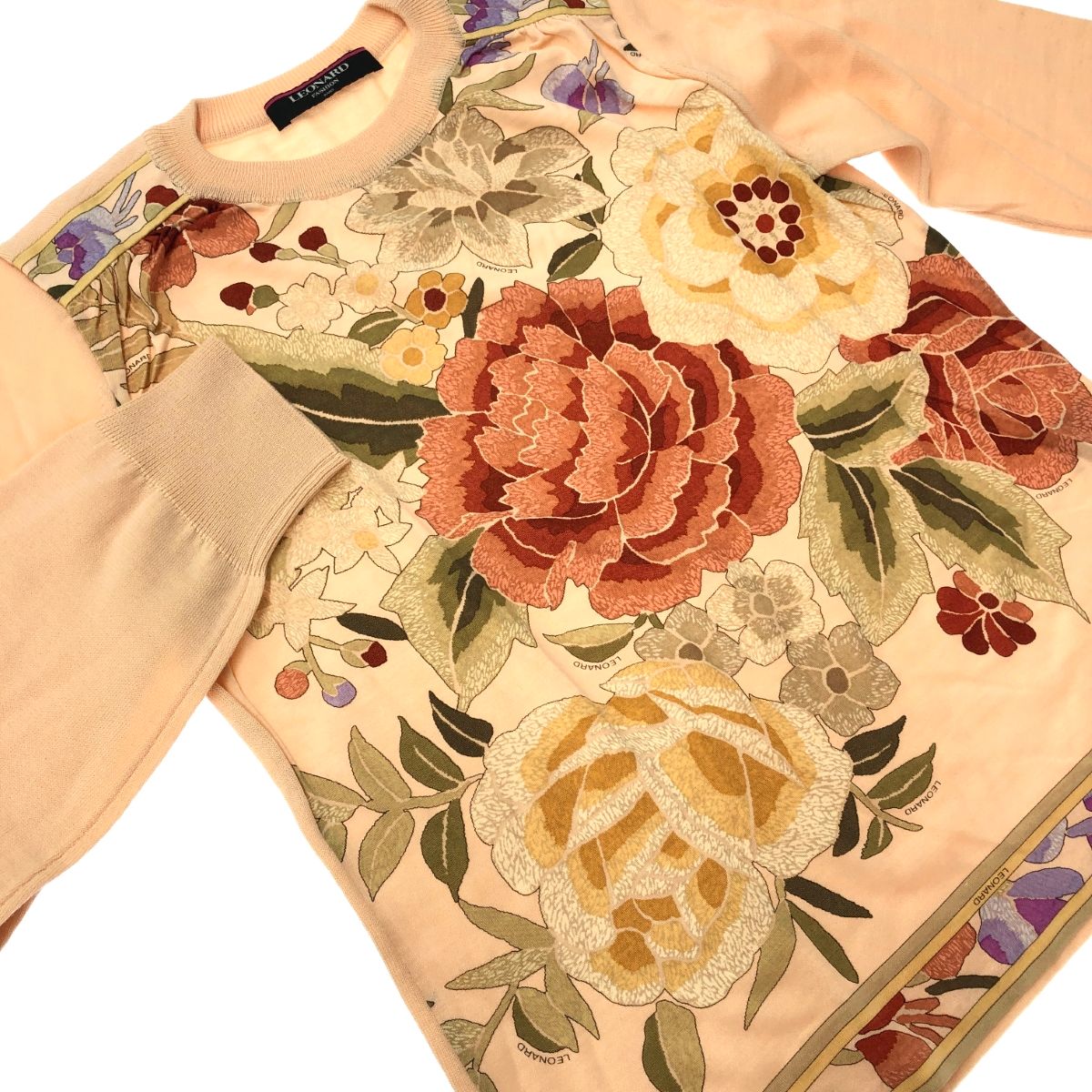【美品】レオナール 花柄 長袖カットソー ベージュ 良好 LEONARD レオナール 花柄 長袖ニット サイズ:L ベージュ ウール