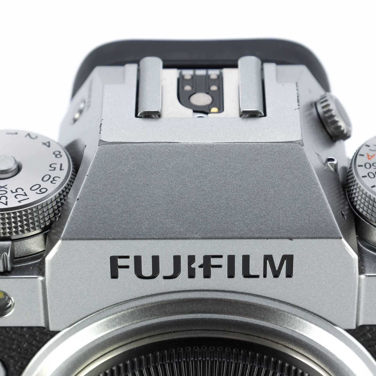 良品】FUJIFILM(富士フイルム)X-T4 レンズキット シルバー
