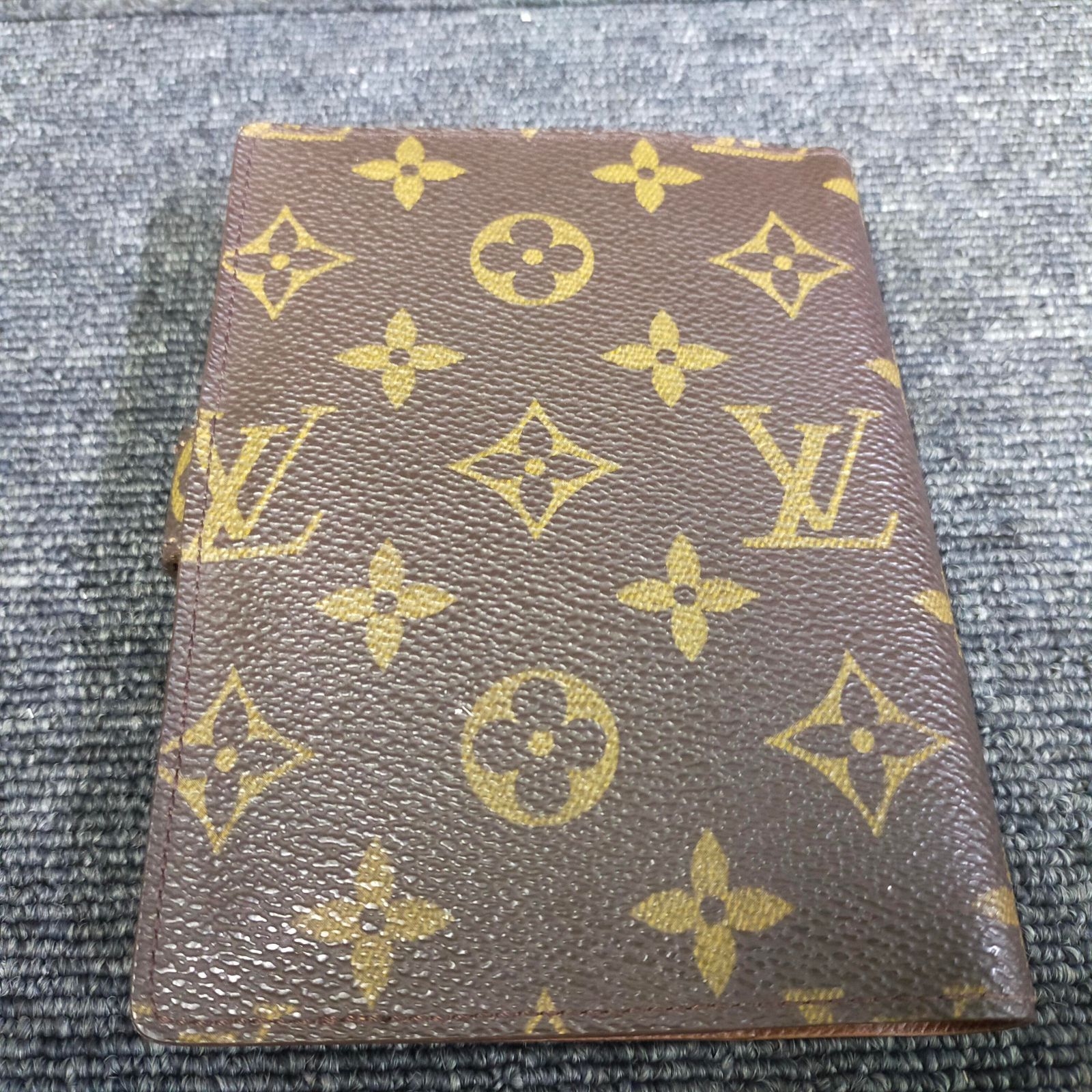 Louis Vuitton チェッカーパターン手帳 11570969.jpg
