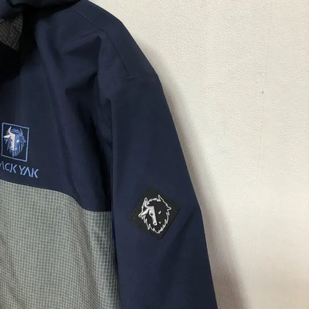 ✨美品✨BLACK YAK ブラック ヤク フードベスト ジャケット BLACK YAK(ブラックヤク) メンズ GORE-TEX₍ゴアテックス