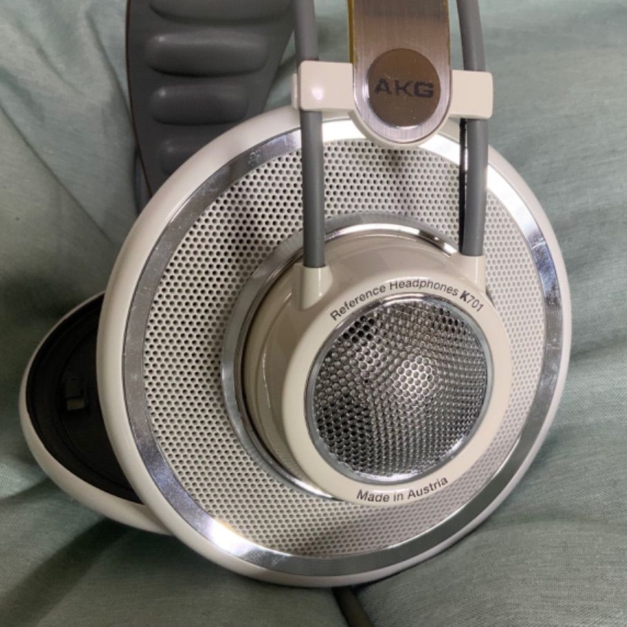 AKG Q701 開放型ヘッドホン 新品イヤーパッド（AKG K701 [開放型