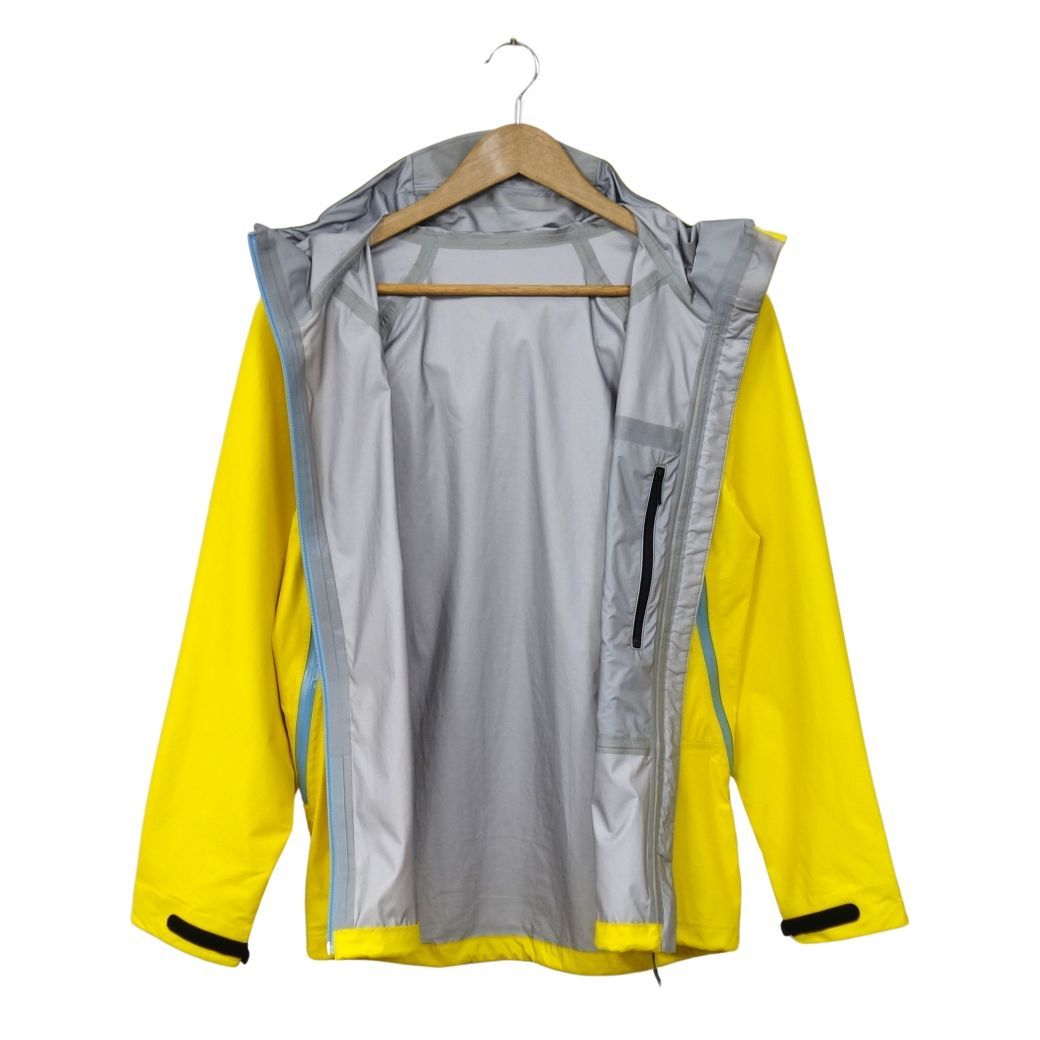 ファイントラック finetrack エバーブレス フォトン ジャケット  