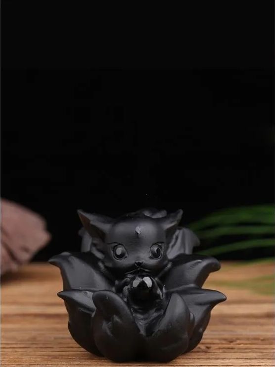 大美品 黒曜石九尾狐の置物