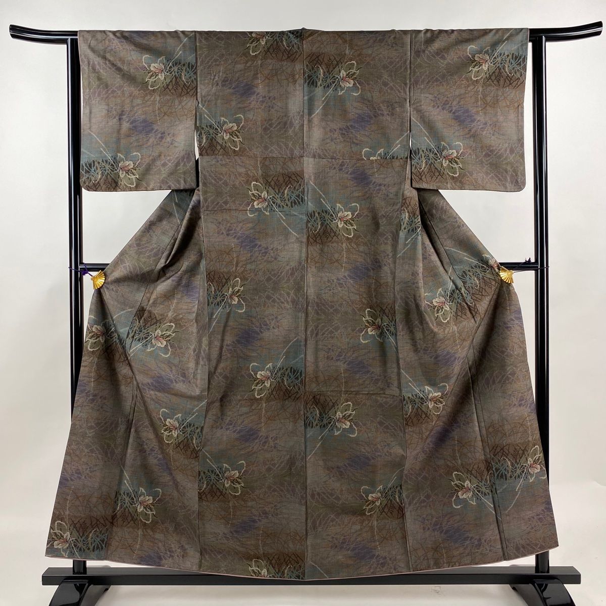 紬 身丈157.5cm 裄丈63cm S 袷 草花 葉柄 茶色 正絹 秀品