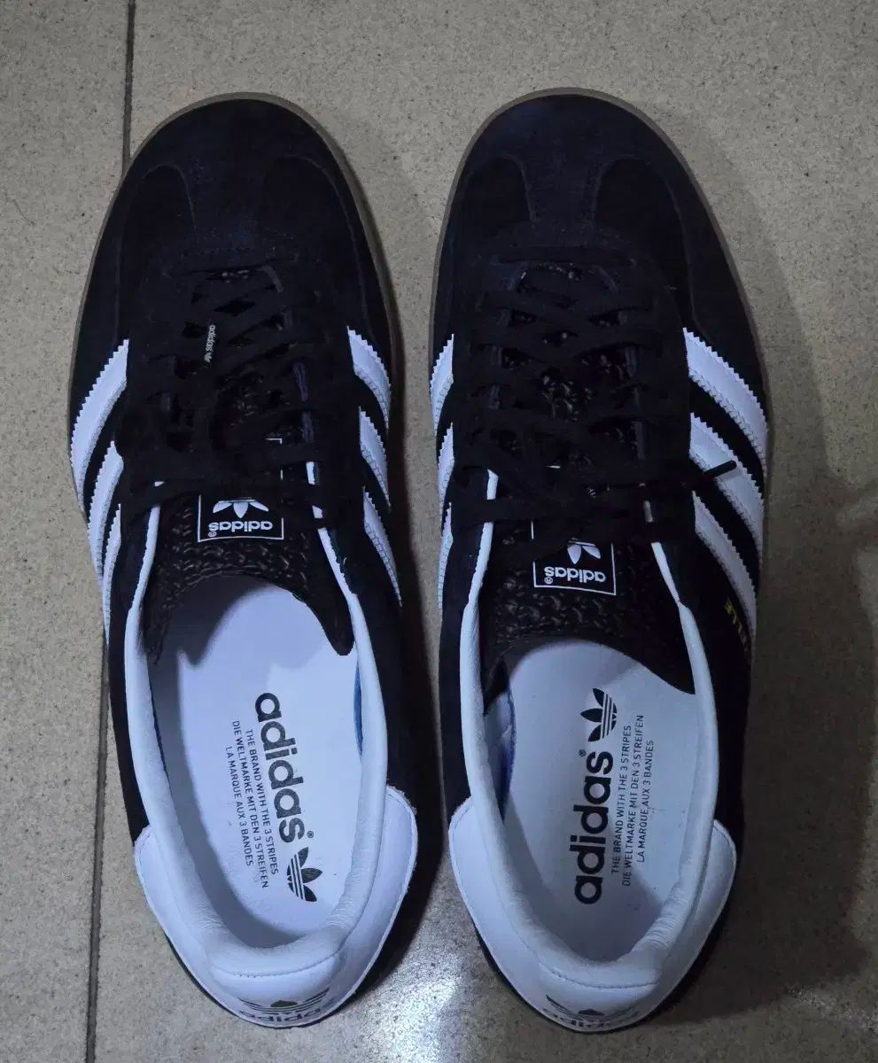 【雷市場（ポンジャン）商品韓国直送】 adidas(アディダス) ガゼル インドア 黒 275 サイズ 出品