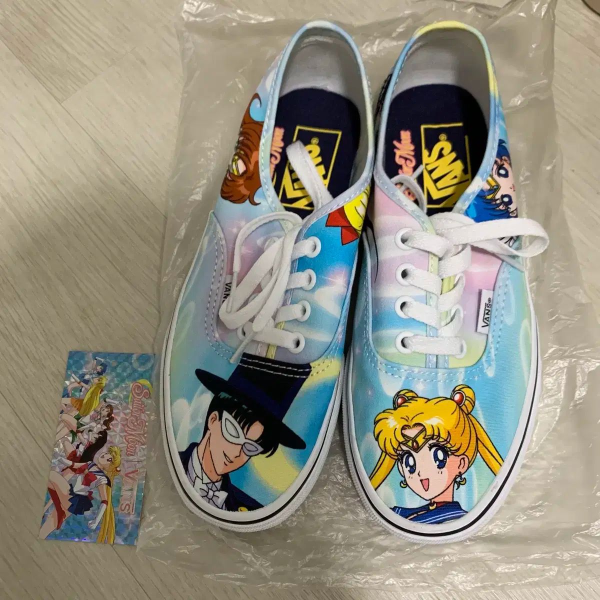 VANS(バンズ) セーラームーン オーセンティック スニーカーズ