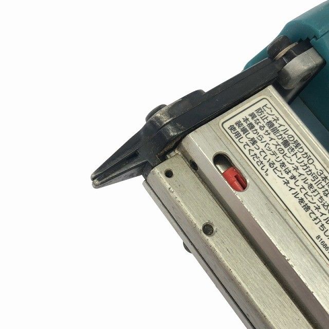 品 makita マキタ 14.4V 充電式タッカ PT350D 本体のみ 使用ピンネイル 18.25.30.35mm 電動工具117107 HRDEVELOPMENT_JP
