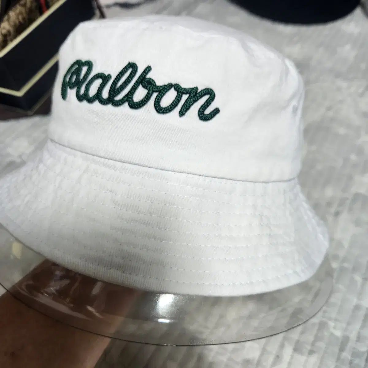 Malbon Golf(マルボンゴルフ) ホワイト バケットハット OS （ M