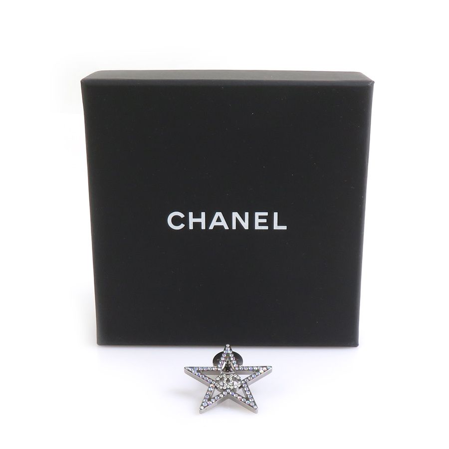 CHANEL ブローチ　星　シャネル　ココマーク　ピンバッジ CHANEL シャネル ココマーク スター ブローチピンバッジ 星