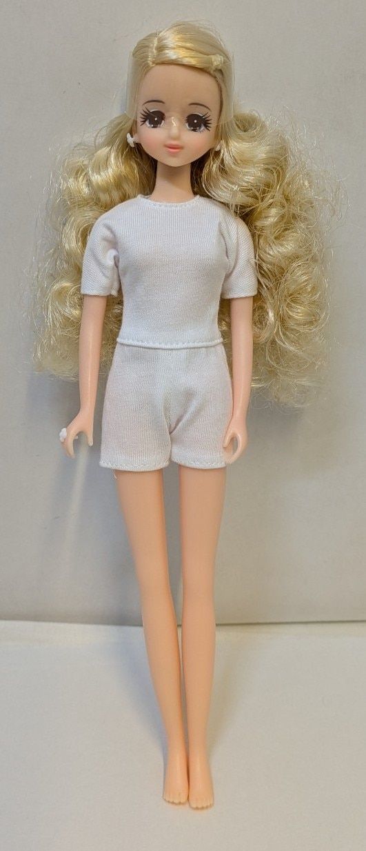 ジェニー リカちゃんキャッスル リトルファクトリー バースディモデル