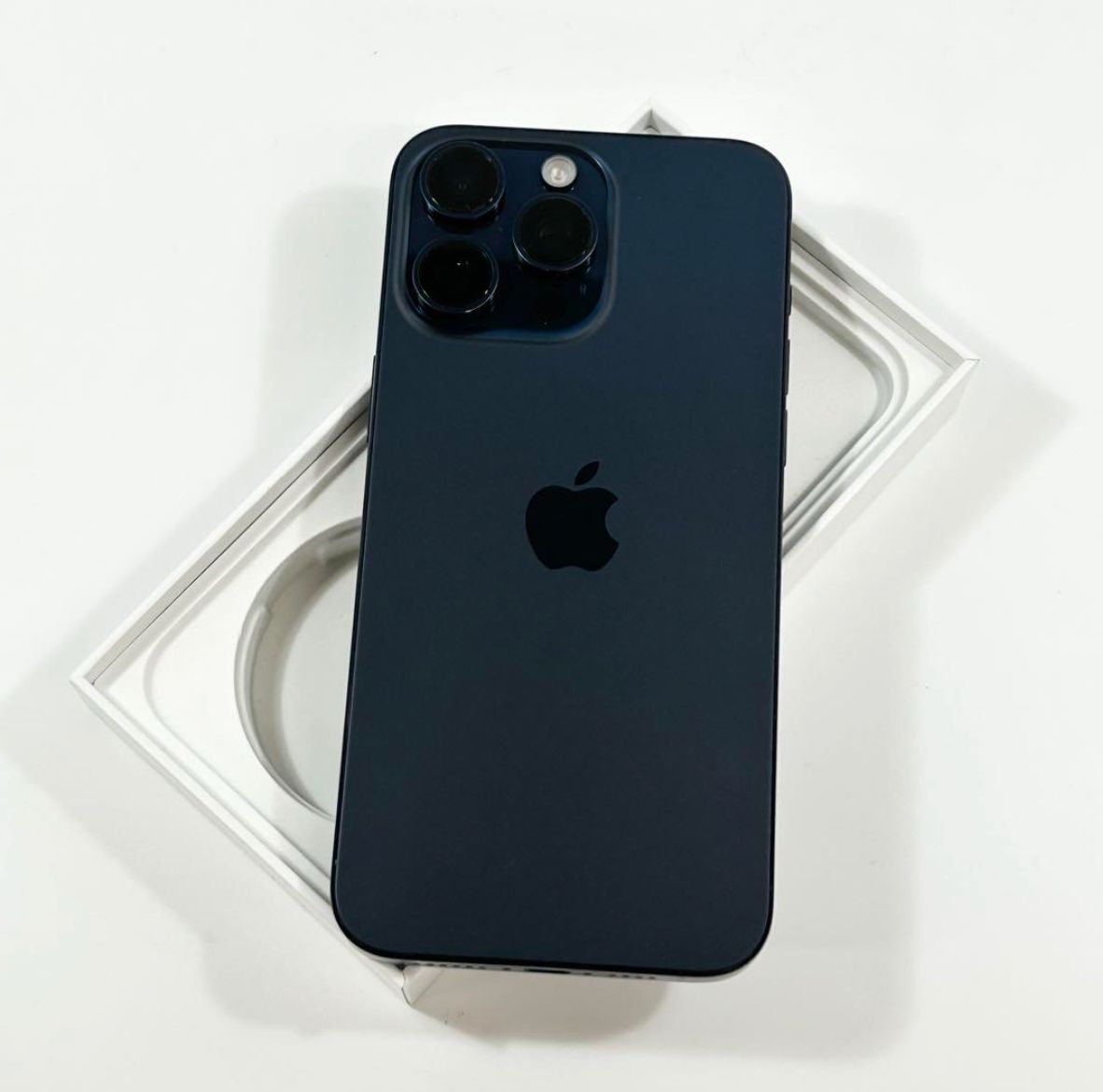 良品】【バッテリー89%】 iPhone 15 Pro Max｜1024gb｜SIMフリー
