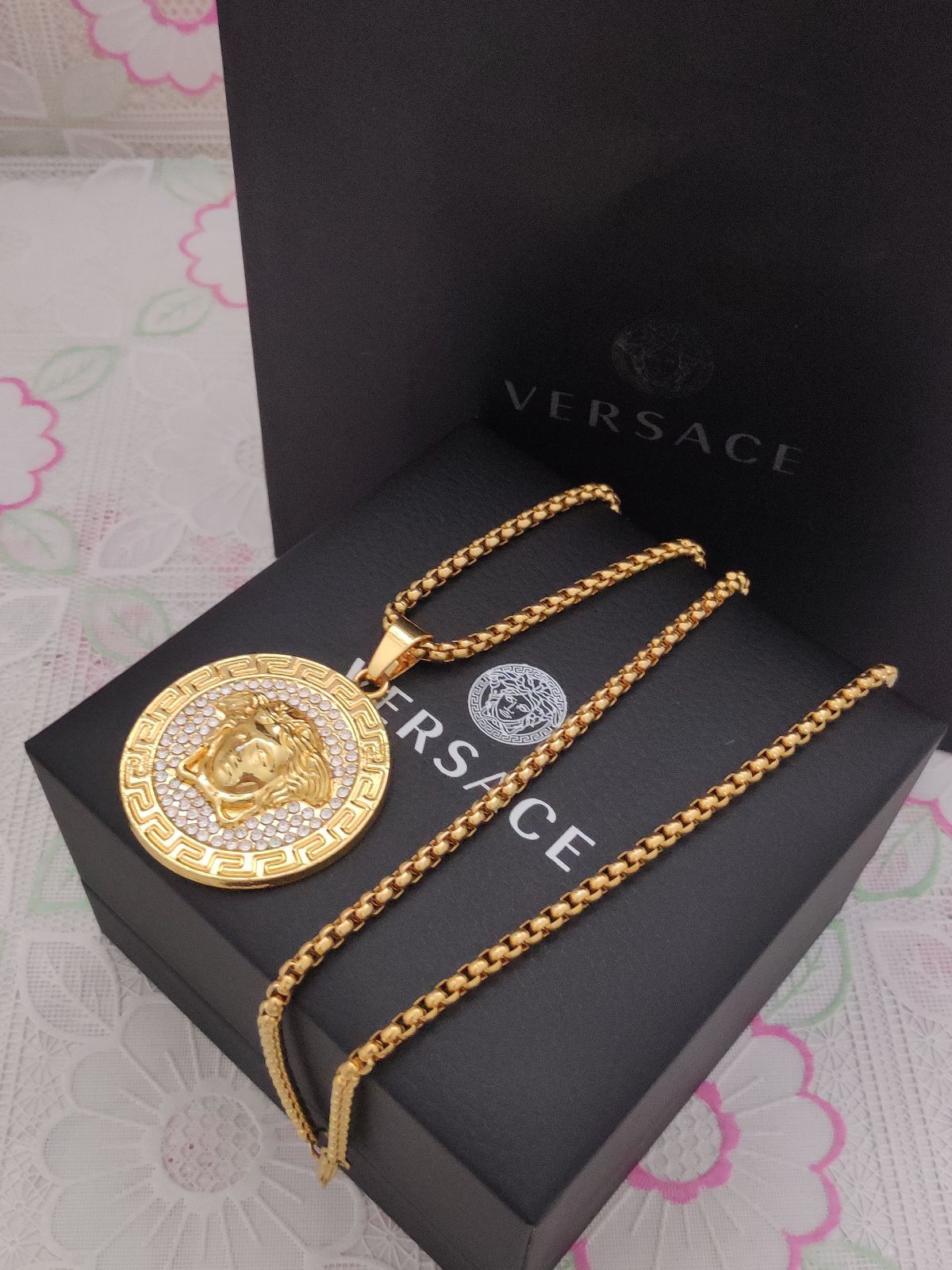 超人気！ヴェルサーチェ/VERSACE メドゥーサ ネックレス 金色ネックレス 美品 ☆メンズ 新品未使用 - メルカリ