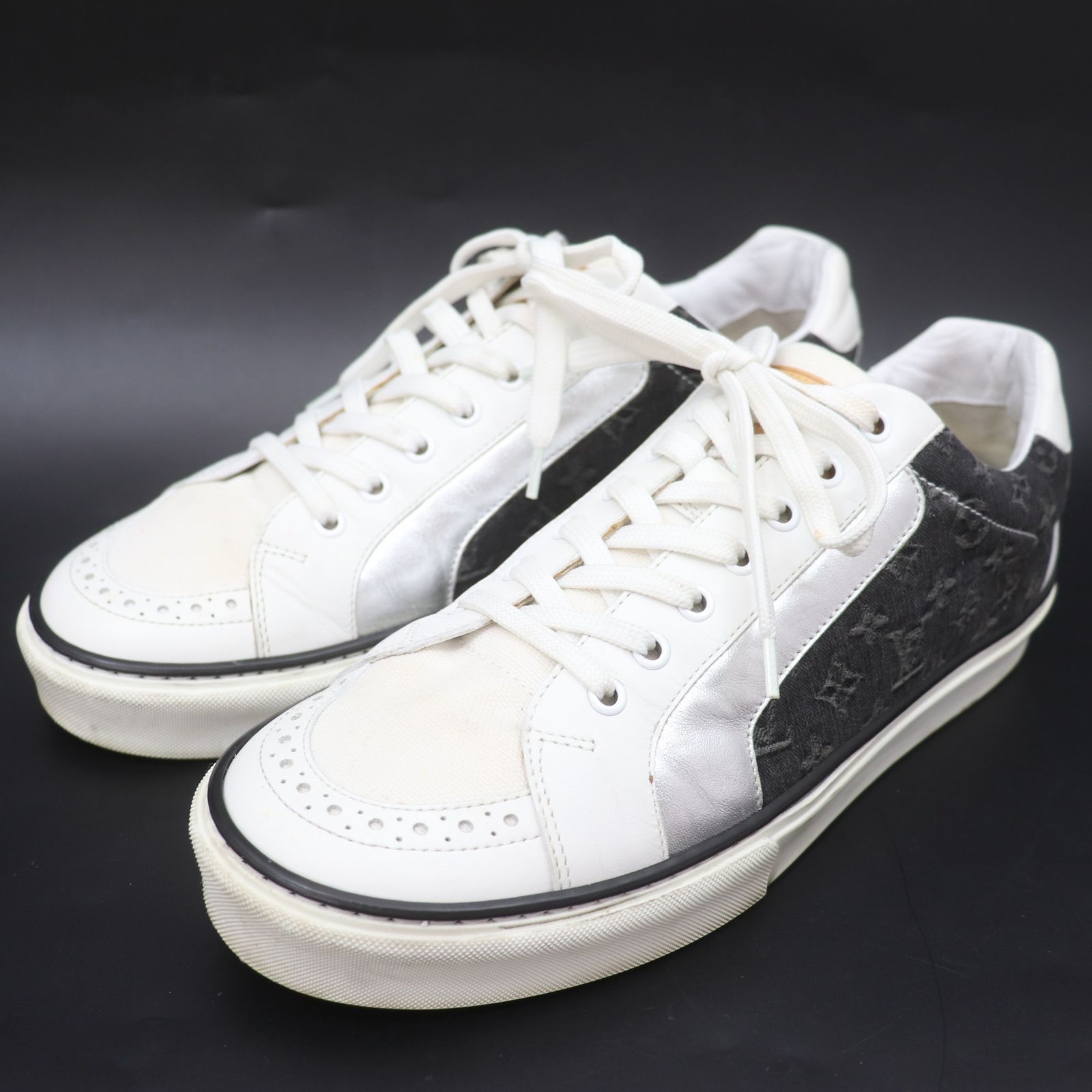 ITAV8AK0HYJ4 LOUIS VUITTON ルイヴィトン スニーカー ローカット 