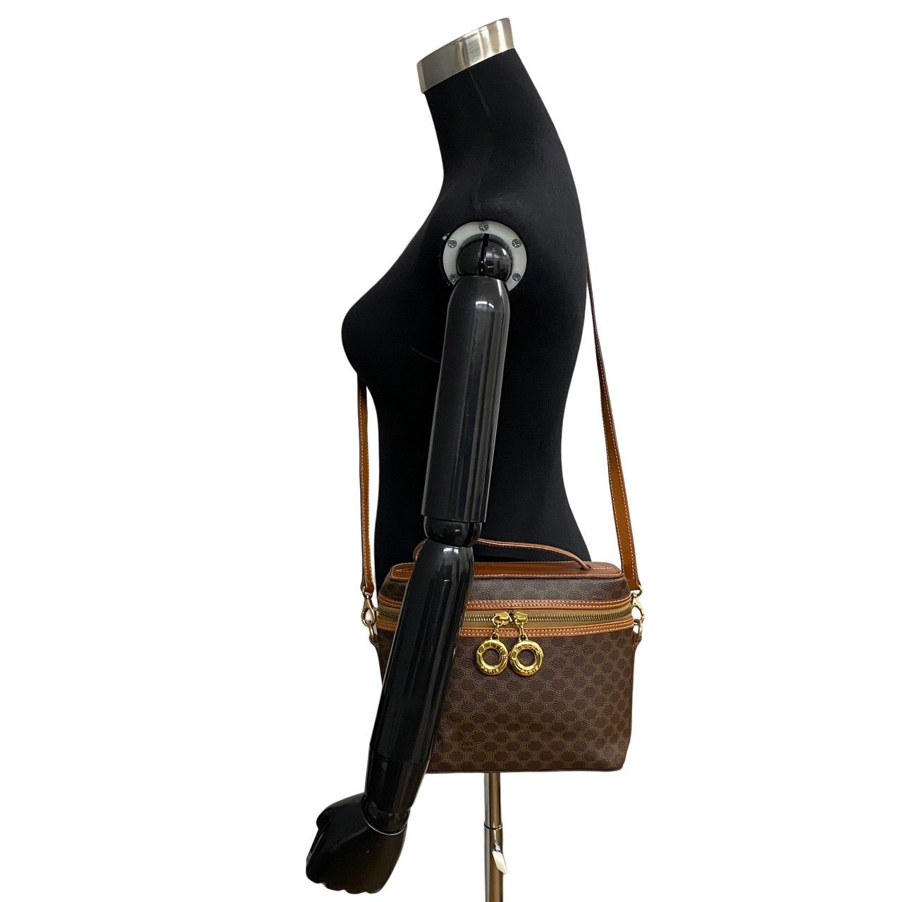 極 美品 CELINE セリーヌ マカダム ブラゾン トリオンフ ロゴ 金具 