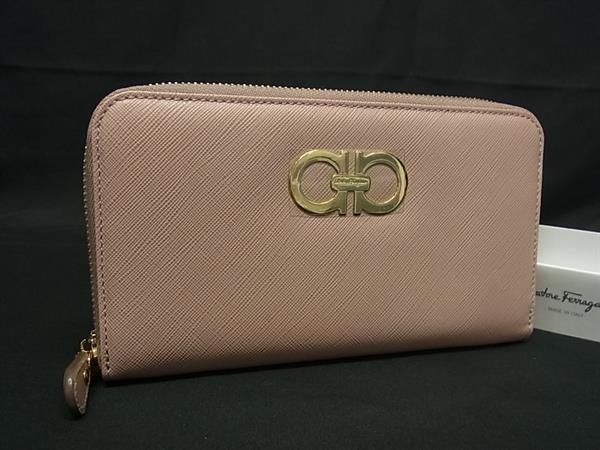 ♥ Salvatore Ferragamo フェラガモ ダブルガンチーニ レザー ラウンドファスナー 長財布 ピンクベージュ系 FR4266