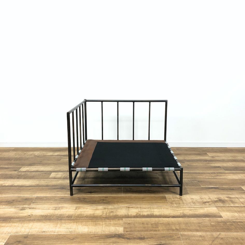 LAVAL SECTIONAL
