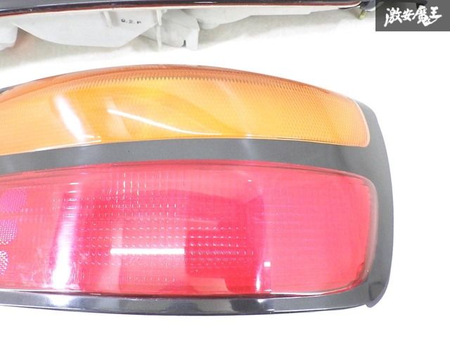 100%新品，セール S15 シルビア 純正 ノーマル テールランプ テール