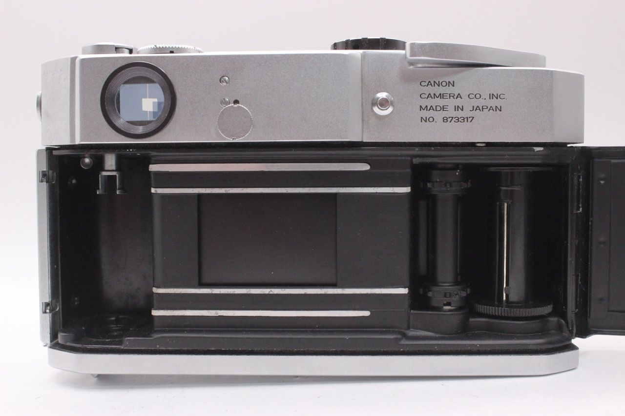 Leica III シルバー レンジファインダーカメラ1939年31万台整備済み Leica III シルバー レンジファインダーカメラ1939年31万台整備