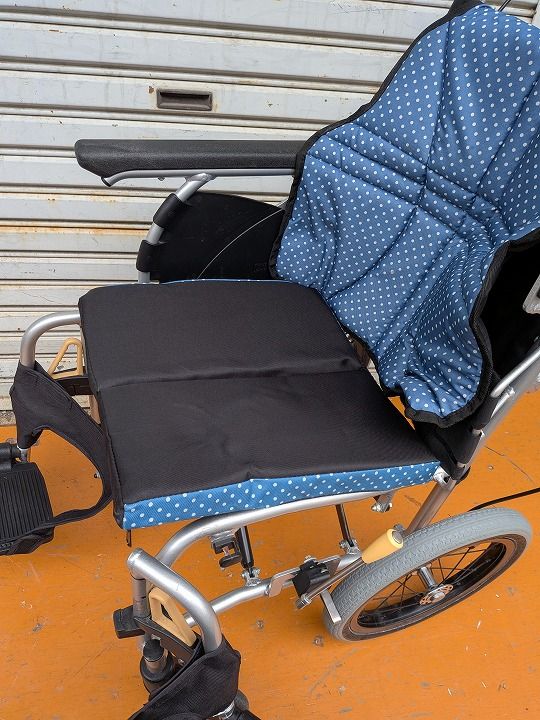 日進医療器 介助式多機能車椅子