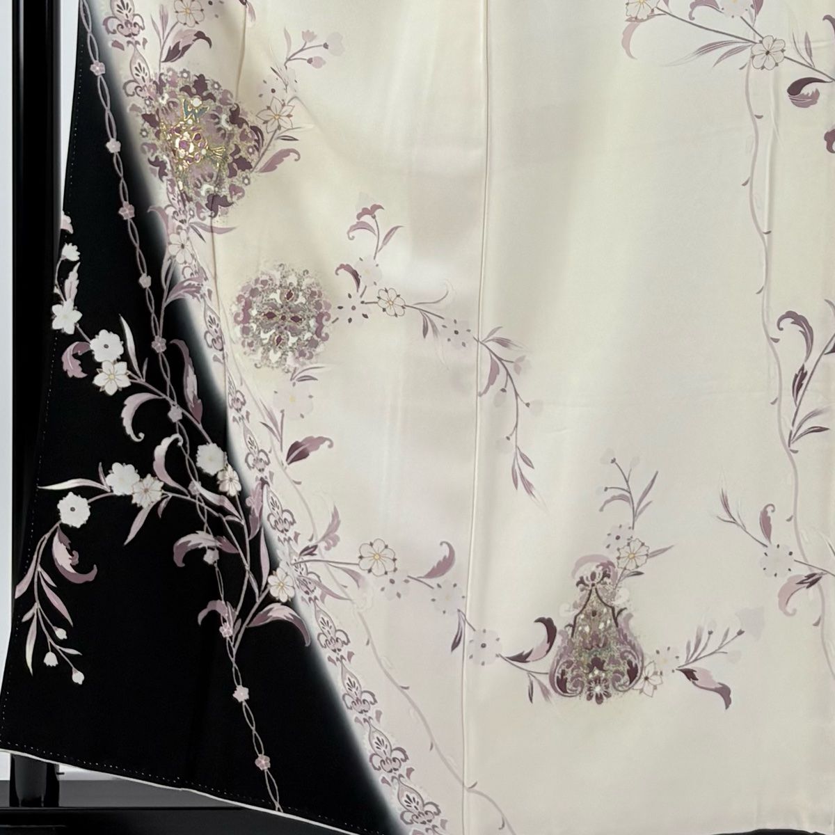 訪問着 身丈158.5cm 裄丈65cm M 袷 華文 草花 金糸 刺繍 クリーム 正絹 秀品