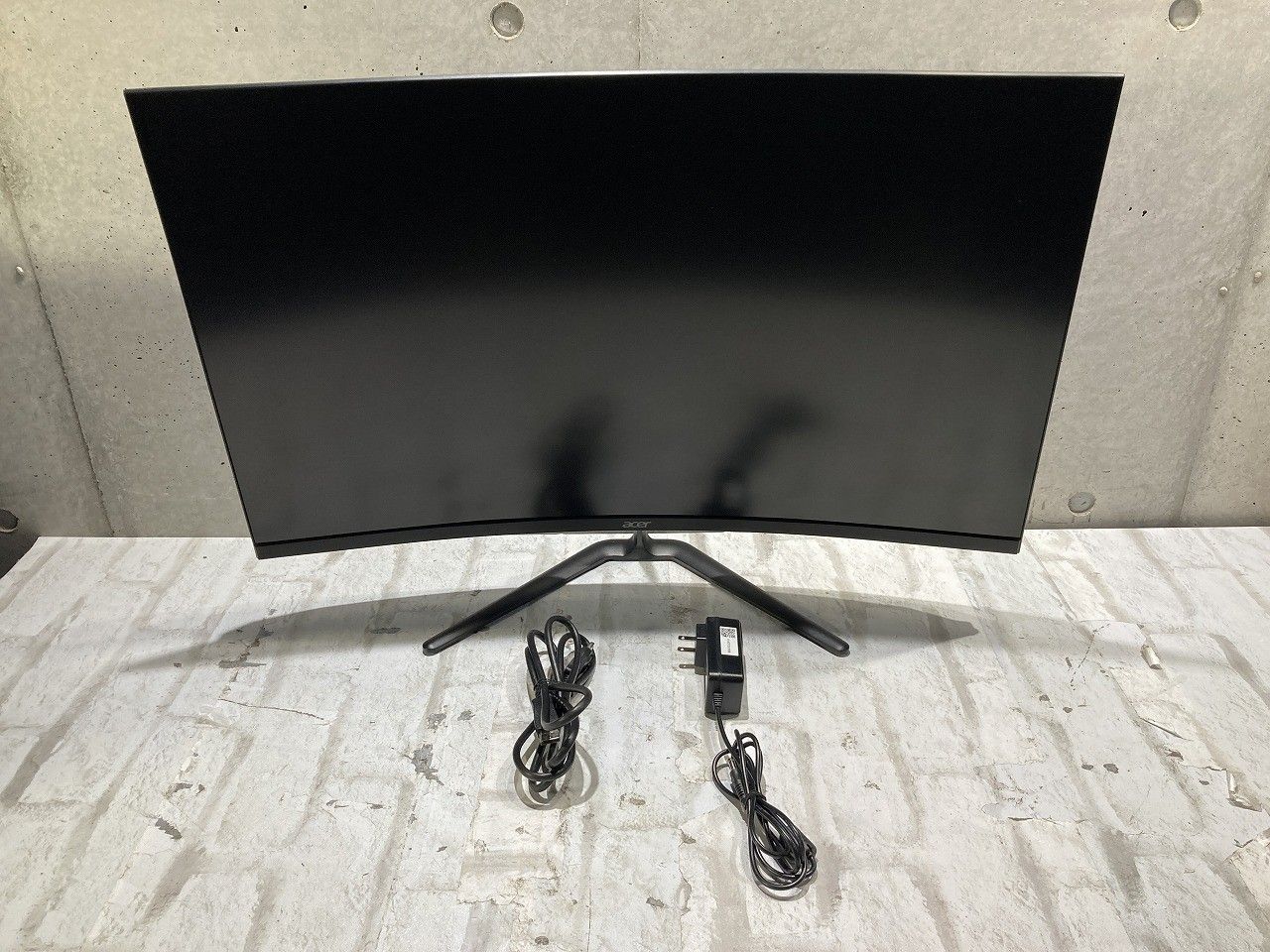 ED320QR 31.5インチ