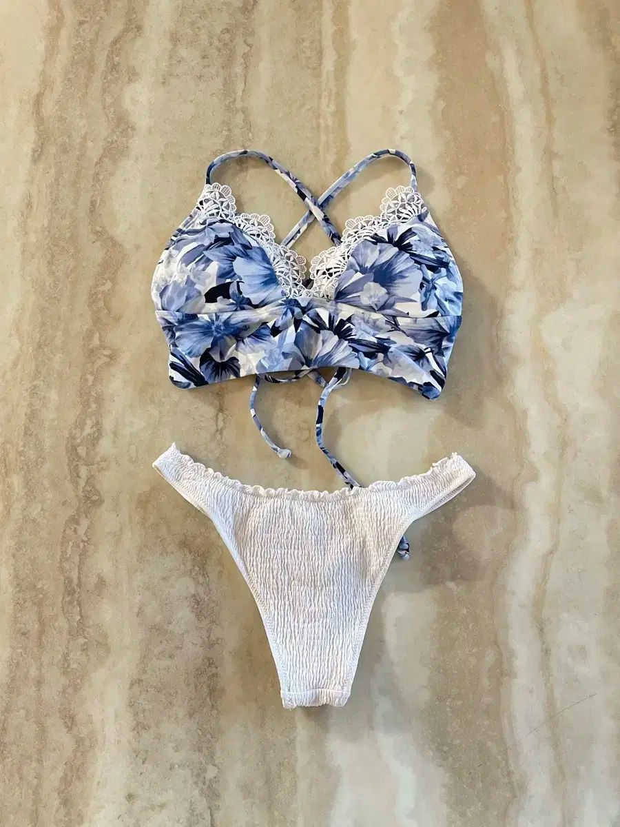 ホリスター フラワー レース ビキニ セット M