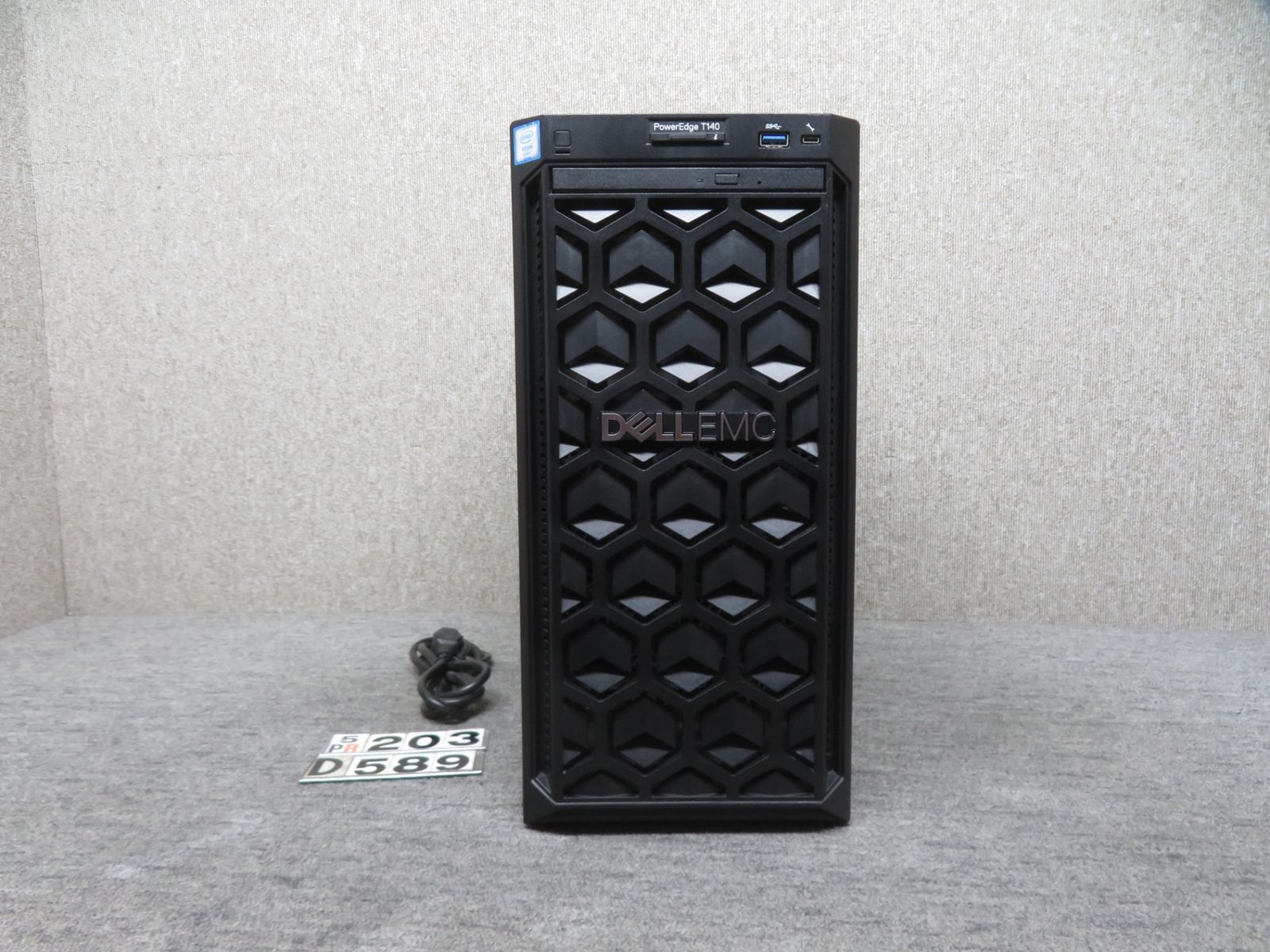 DELL PowerEdge T140 Xeon E-2124 24GBメモリ DELL PowerEdge T140 Xeon E-2124 24GBメモリ DELL PowerEdge T140