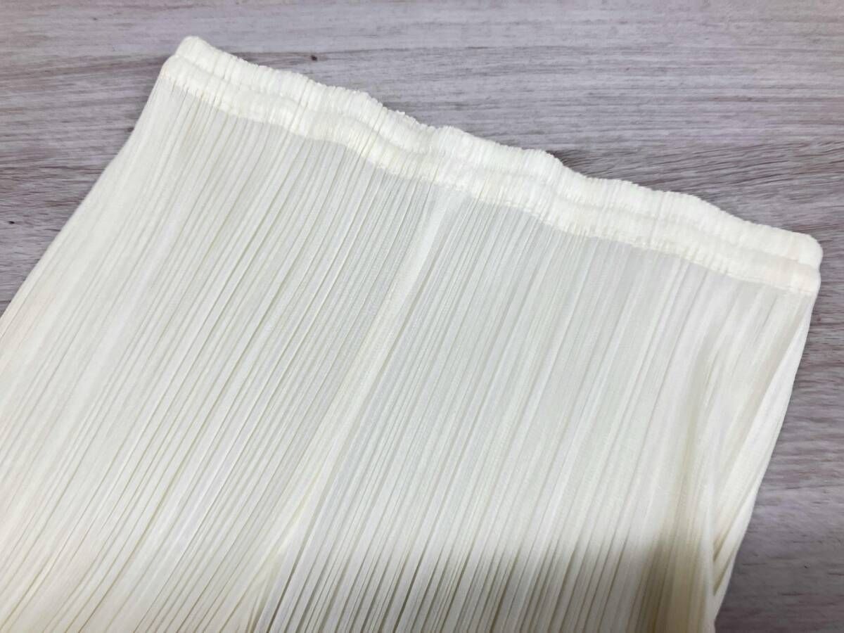 PLEATS PLEASE パンツ イッセイ ミヤケ サイズ5 - メルカリ
