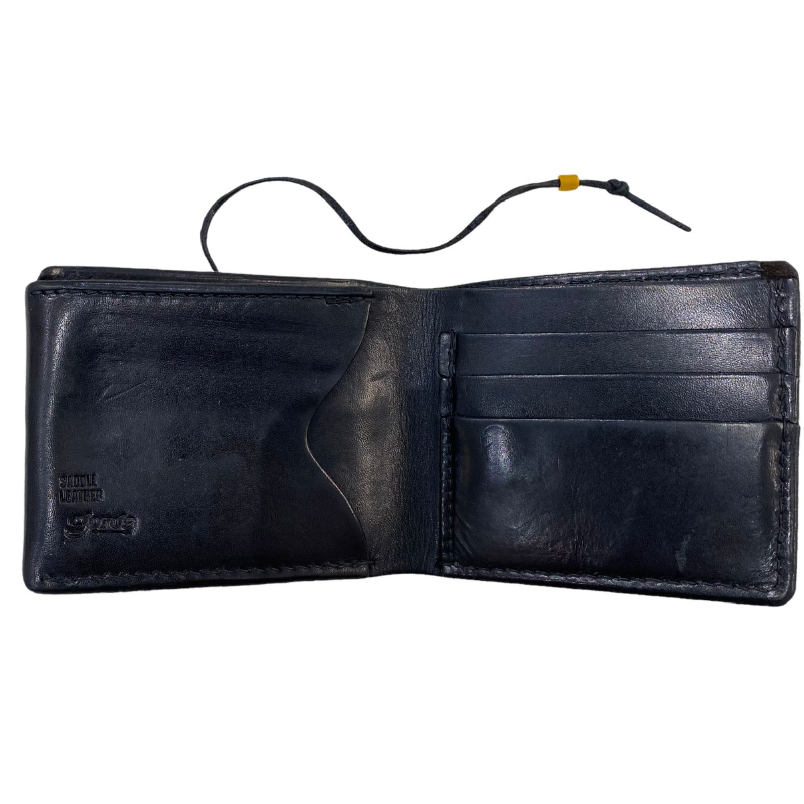 《中古》ゴローズ(goro's)縦型二つ折り財布(黒)フラワーコンチョ付き