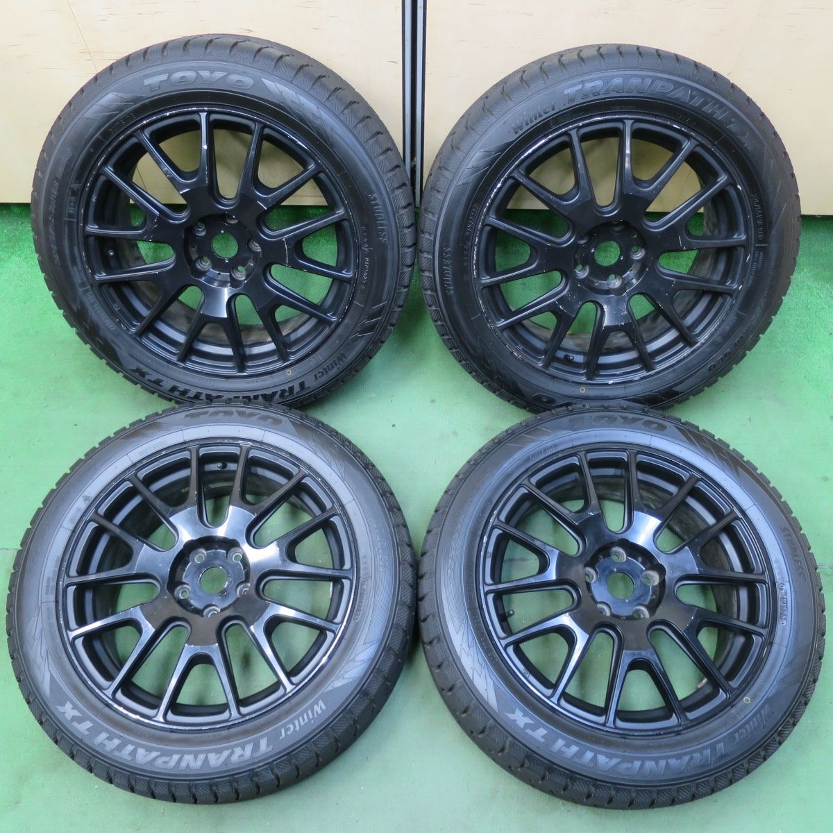 タイヤほぼ未使用！23年☆スタッドレス 225/55R18 トーヨー ウインター 