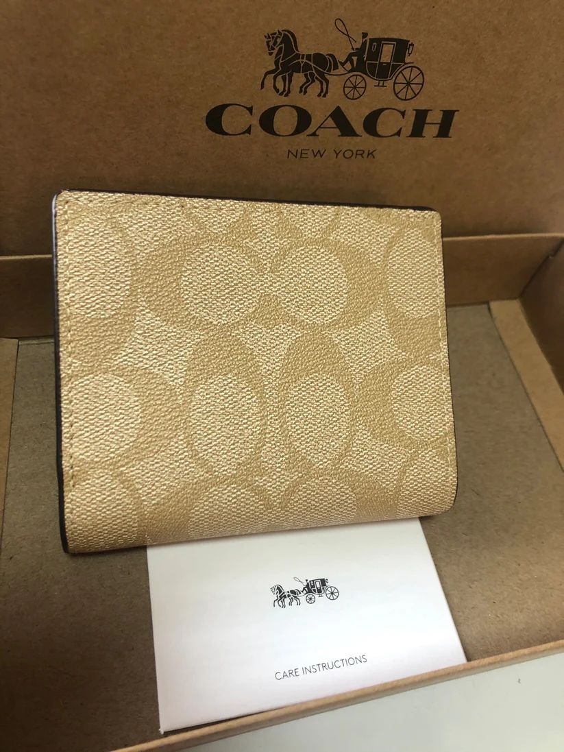 COACH 二つ折り財布 コンパクト ライトカーキ ピンク C3309 - 【国内